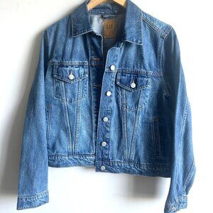 New GAP Denim Jacket Womens MEDIUM Blue Wash Icon Trucker Jean Jacket